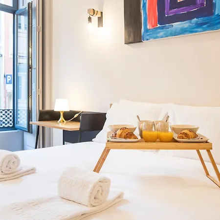 Modern Retro Downtown By Lovelystay Appartement *