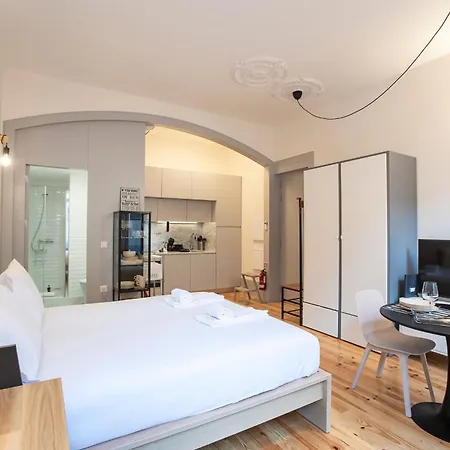 Modern Retro Downtown By Lovelystay Appartement *