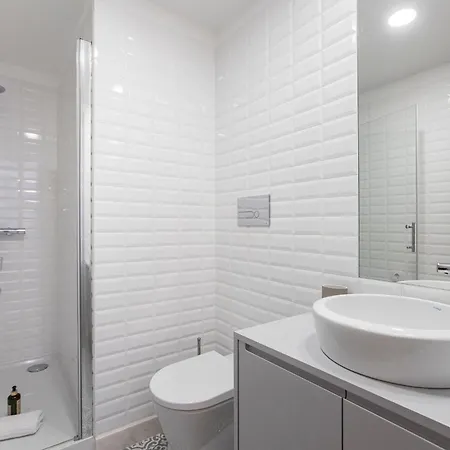 Modern Retro Downtown By Lovelystay Appartement Oporto