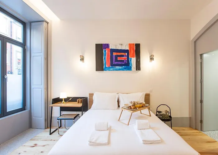 Modern Retro Downtown By Lovelystay *