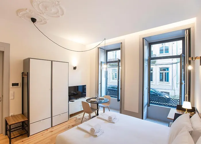 Modern Retro Downtown By Lovelystay * Oporto