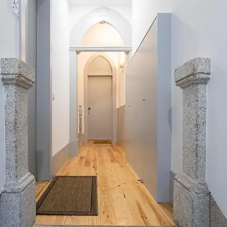 Modern Retro Downtown By Lovelystay Apartmán