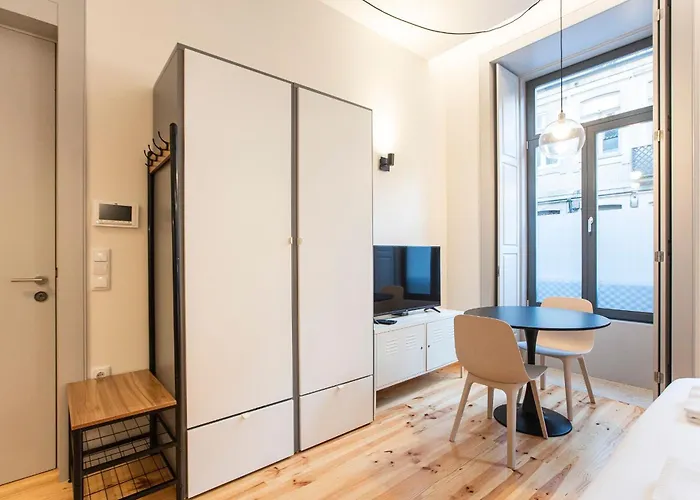 Modern Retro Downtown By Lovelystay * Porto